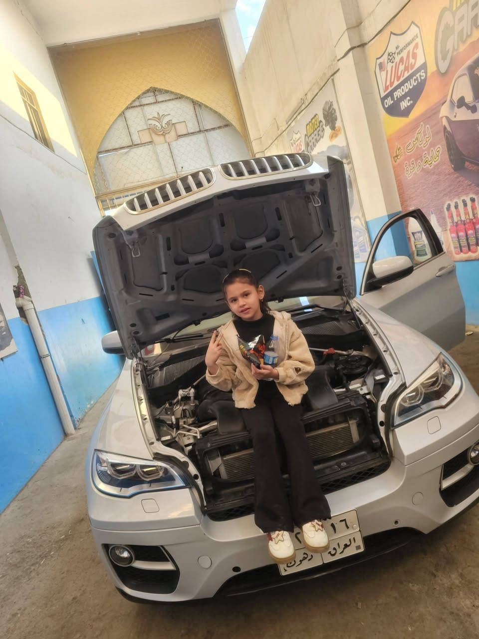 سلام عليكم اخوان السعر 125
X6 2013 50i x drive فول مواصفات
احلى x6 راح تشوفها بالواقع اجمل بكثير
السياره مصبوغه عام صبغ درجه اولى ب ١٣ ورقه 
حادثها مبين بالصوره مبدل قماره شرط الشغل بلاد و السياره كدام العين كاعده فول ١/١ 
السياره تمشي بس انطيك المحرك فحم حتى لا تكلي طلع هيج و هيج
تجي تشوفها تقتنع و تاخذ
نواقصها بيها خربطه بالمحرك يطلع جيك انجن الكبير بس 
و برمجه frm الباقي كله شغال و حلو 
السياره ما عندي مجالها و محتاج اريد ابيع 
انطيك وياها غراض محرك كامل مفتر يطغ تسوي ادوات الك 
و هوايه شغلات تفيدك اذا ترتبها اخوان السياره كلش حلوه بس والله مجال ما عندي و صاحب السياره سكن دهوك يحولك شوكت ما تريد


**إذا كنت صاحب هذا الإعلان وتريد حذفه لأي سبب، رجاءا أرسل رسالة إلى الدعم الفني**