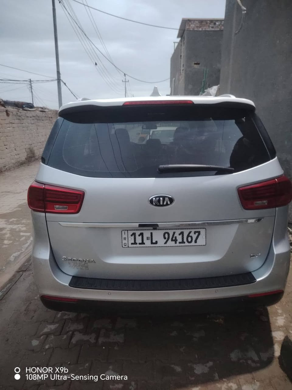 سلام عليكم
كيه سيدونا ١٩ سعر ١٨٥ وبيه مجال

بسمي مداور شرط

رقم بغداد دولي

مكينه ٣٣٠٠ شرط وي الكير

ماشيه ١٦٥ مال جناي مامشتغله خظ

صور حادث بأمريكا موجوده بل منشور

مكان سماوه رميثه *********** او مراوس بتكسي سيراتو او ابتيما
