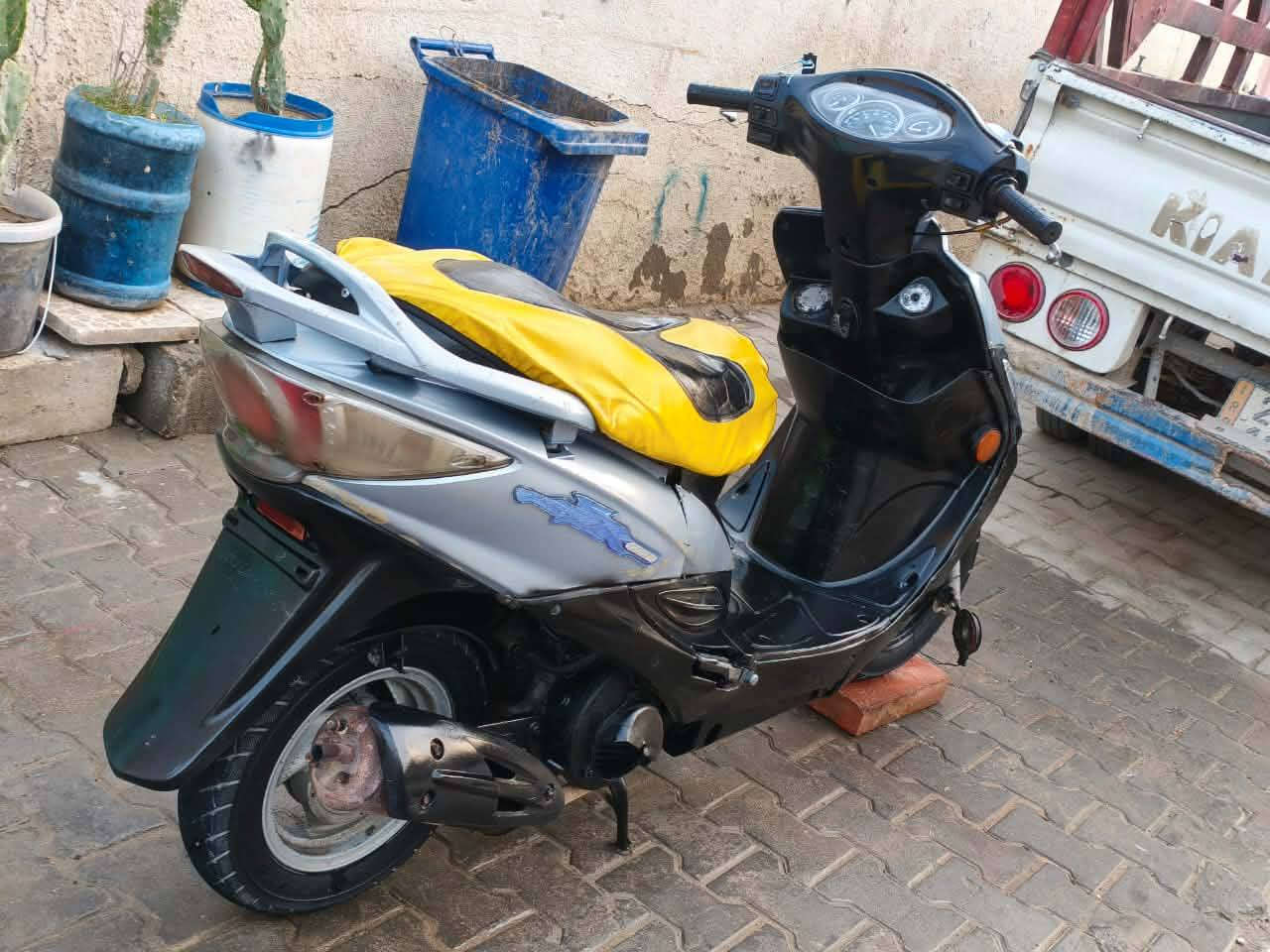 للبيع كامكو g4 مكينه مامفتوحه كهربائيات كله شغاله السعر 375 وبيهه مجال. ***********
