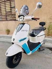 للبيع دراجه شحن كلاسك الدراجه جديده خير من الله السعر  ( 950 ) وبيها م...