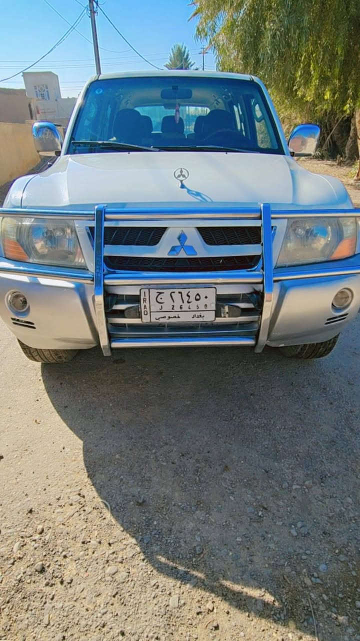 السلام عليكم باجيرو للبيع 207سياره جديده وضع شركه كفاله بيه شبر بارد فقط والباقي كفاله 6سلندر 3800المرغوب لوگير شغال خويه كامله لاستفسار اتصل ***********
سعر 120بيه مجال
