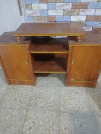 ميز احذيه • نضيف • شراي خاص