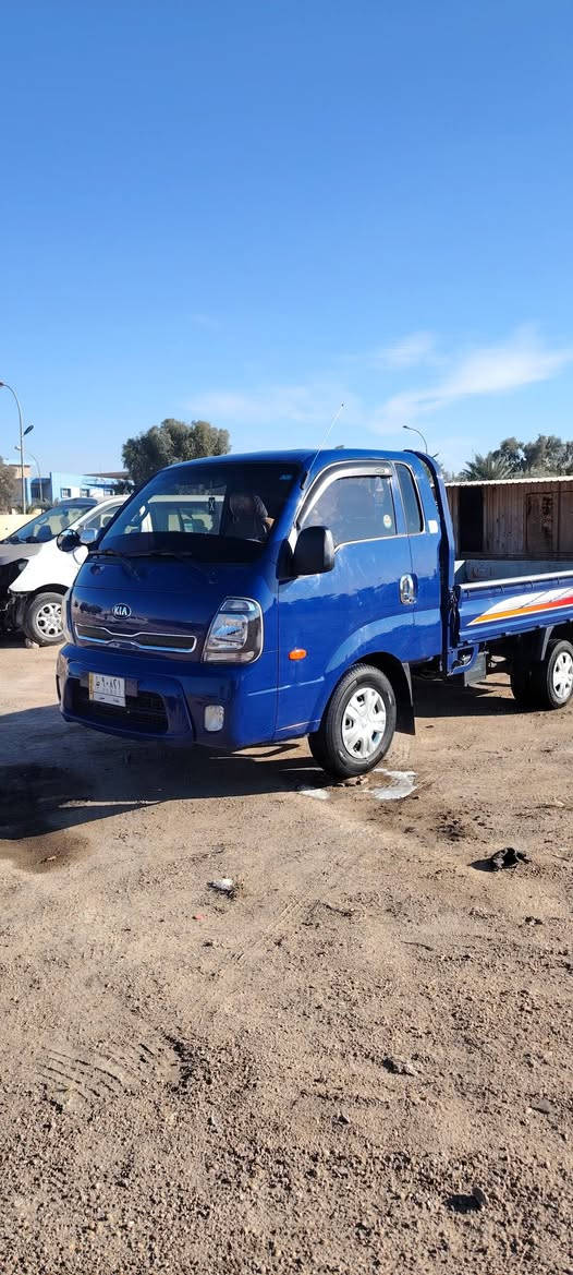 السلام عليكم ورحمة الله وبركاته للبيع عموشه مسكر موديل 2020 سياره كفاله جاهزه من كلشي مكينه وكير واكسل رقم بغداد مداور ثاني يوم مكان السياره الأنبار رقم الهاتف *********** اتصل وبيك خير وتدلل
