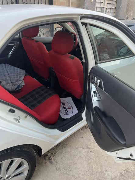 KIA سيراتو موديل 2011 مكينة 1600 
-رقم اربيل الجديد سنويه لل26 
-ماشية 192 حقيقي 
-گير 6 نمر  AT
-فتحه سقف 
-تبريد شاشه /تبريد ثلج خير من الله 
-شاشه اندرويد /كاميرا خلفيه 
-شفتات ستيرن رياضي  
-تحكم ستيرن جهتين 
-مري شفط كهرباء 
-اربعة دسك ABS ويل كب 17 المرغوب 
-حساسات خلفي بلادي 
-لايت زنون 
الادامه /تخم تاير جديد +الاسبير
باتري جديد 
صدر خلفي جديد /امامي نظيف
ادامه كامله عل محرك نوزلات بلكات من كلشي /عبوه فيت بم جديدة
دهن محرك اصلي /دهن مع فلتر الگير اصلي  
دسكات امامي خلفي جديد 
السياره بيها باب السائق والباب الخلفي جهة الراكب صبغ +تبديل بنيد اصلي +قبق جنطة اصلي أثر حادث 
تريد وكالة تريد تحويل موجود 
السعر 93 وبيها مجال للشراي 
تجي تشوفها وتدلل
مكانها بغداد حي اور 
***********
