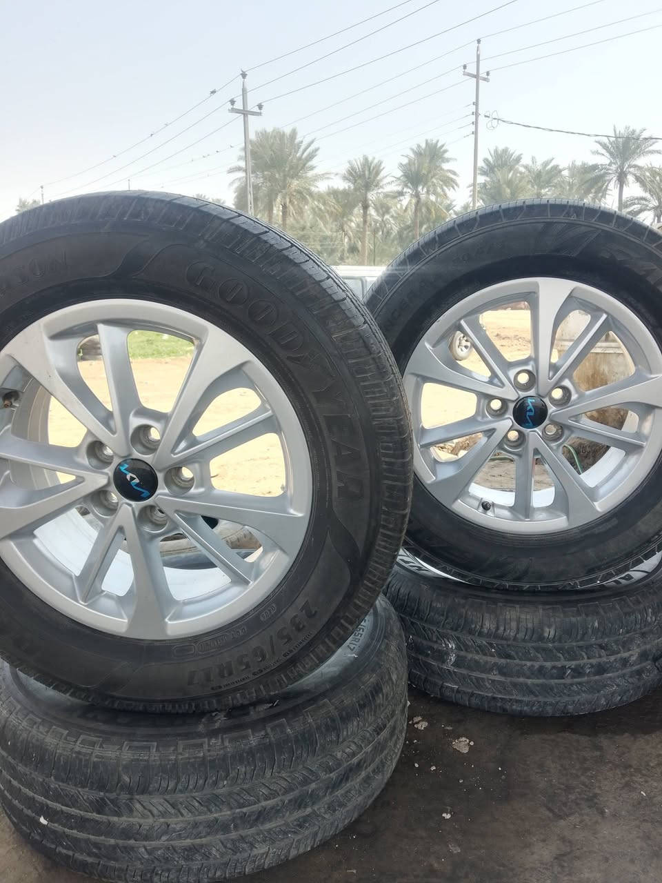 تخم ويل سيدونا مع التايرات جديد كلش للبيع للاستفسار الاتصال على الرقم
***********
