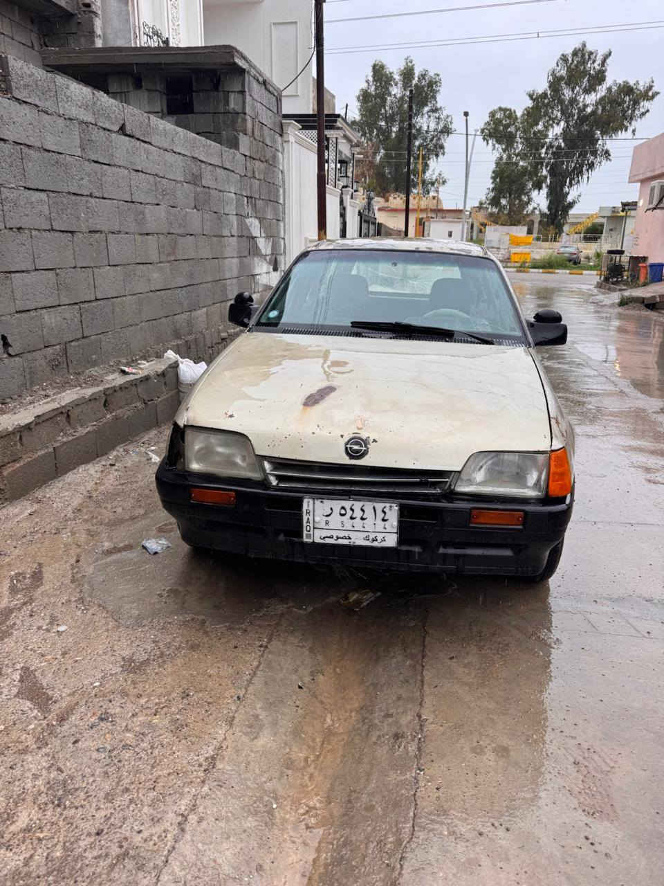 للبيع بسعر تسقيط اوبل كاديت رقم كركوك مشروع وطني سنوية جديدة شرط تحويل اطارات بدون ضربة  فقط طخات بسيطة  جديد بسعر 14 ورقة ***********
