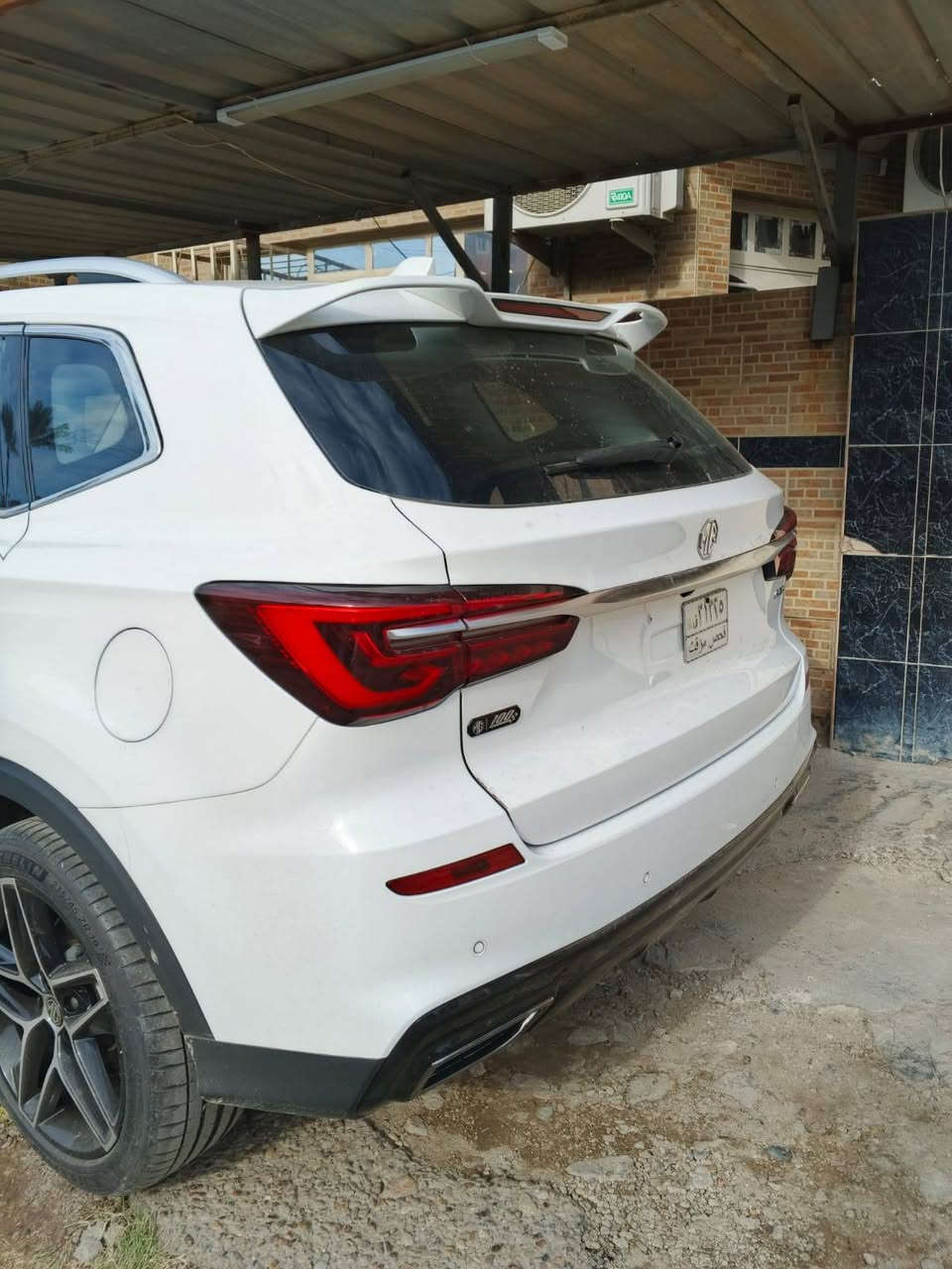 السلام عليكم ورحمة الله وبركاته.... للبيع بل النقد واقساط حسب المقدمة
سيارة mg5 ار اكس 2024
ا. للأستفار الاتصال على الرقم *********** 
السيارة بدون ايرباك السيارة جديدة جديدة جديدة 
 
المواصفات : بصمة / تشغيل عن بعد / فور ويل /  / محرك ١٥٠٠ تيربو / رادارات امامي ومنبه ماقبل الاصدام على الزجاج الامامي / مقعد السائق رجاج للتنبيه / توقف ذاتي/ تحديد مسار / صندوق كهرباء / لايت LED   / زينون / سايد بريك بصمة / مقاعد تدفئة  / مرأة وسطية تعتيم ذاتي / نضام سپورت وايكو / نظام نزول منحدارات / شاشة كبيرة / تحكم ستيرن و اوامر صوتية  / قيادة تفاعلية / تحديد
 سرعة  / خمس بصمات ودخول ذكي   ..وغزال حراري بل الكامل ،،،كشنت جلد احمر!/بانوراما 
اعلة فئة بل mg

مكاني  // بغداد الجديدة الغدير 
للاستفسار والتواصل : *********** 
السيارة كلش، جديد بمعنى الكلمة
وين متريد وديه سونر اي ا
رقم بغداد الجديد 
وألف عافية على الي يأخذها
السيارة باسمي ثاني يوم تحويل.
هزاه جديدة
