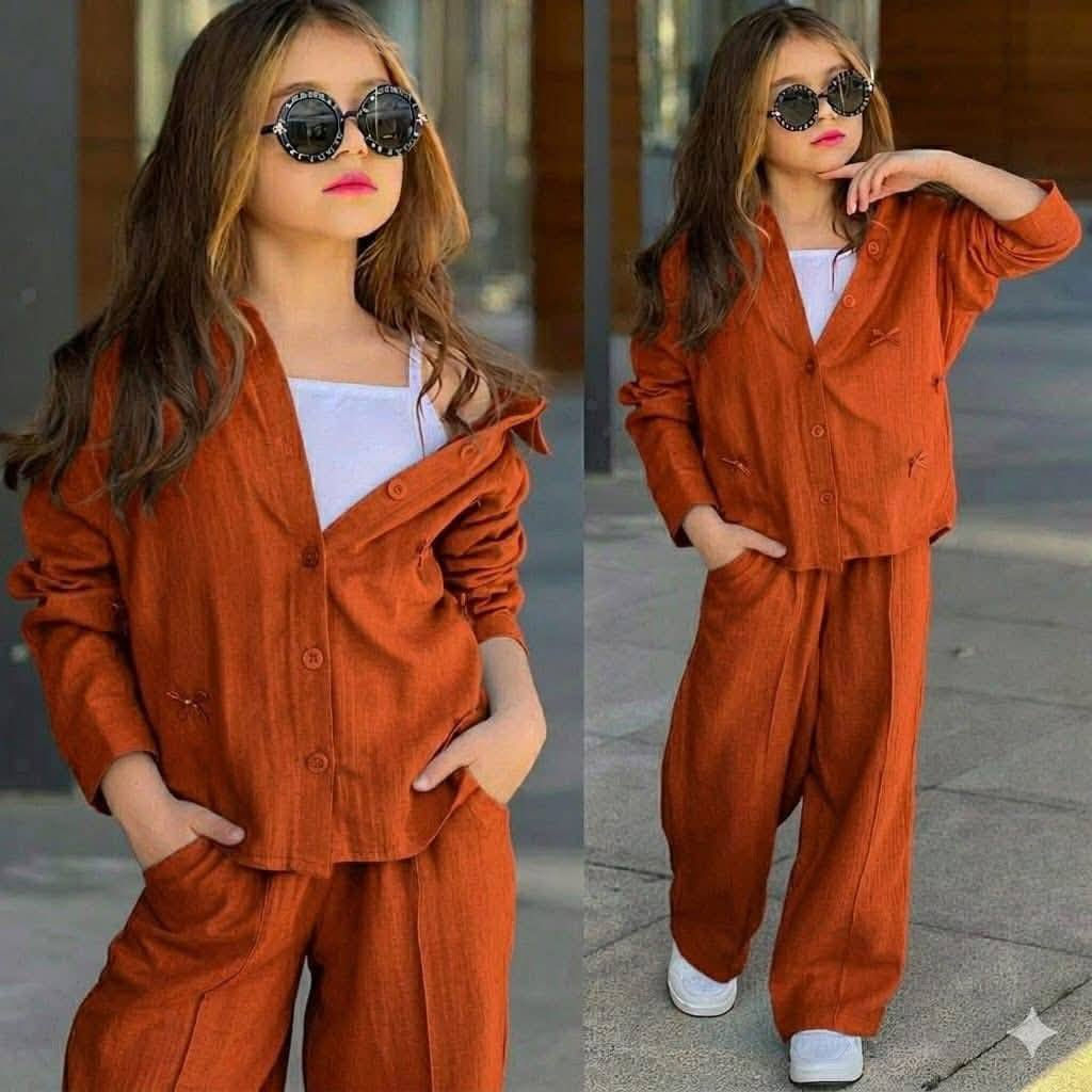 سوت بناتي 3 قطع 
قياسات محير من 5/6سنوات الى 13/14
الوان الصيف وجمال الخامة ( غسل ولبس ) 
للحجز مراسلة البيج / واتس *********** 
تتوفر خدمة توصيل فقط 
لجميع انحاء العراق ب5
