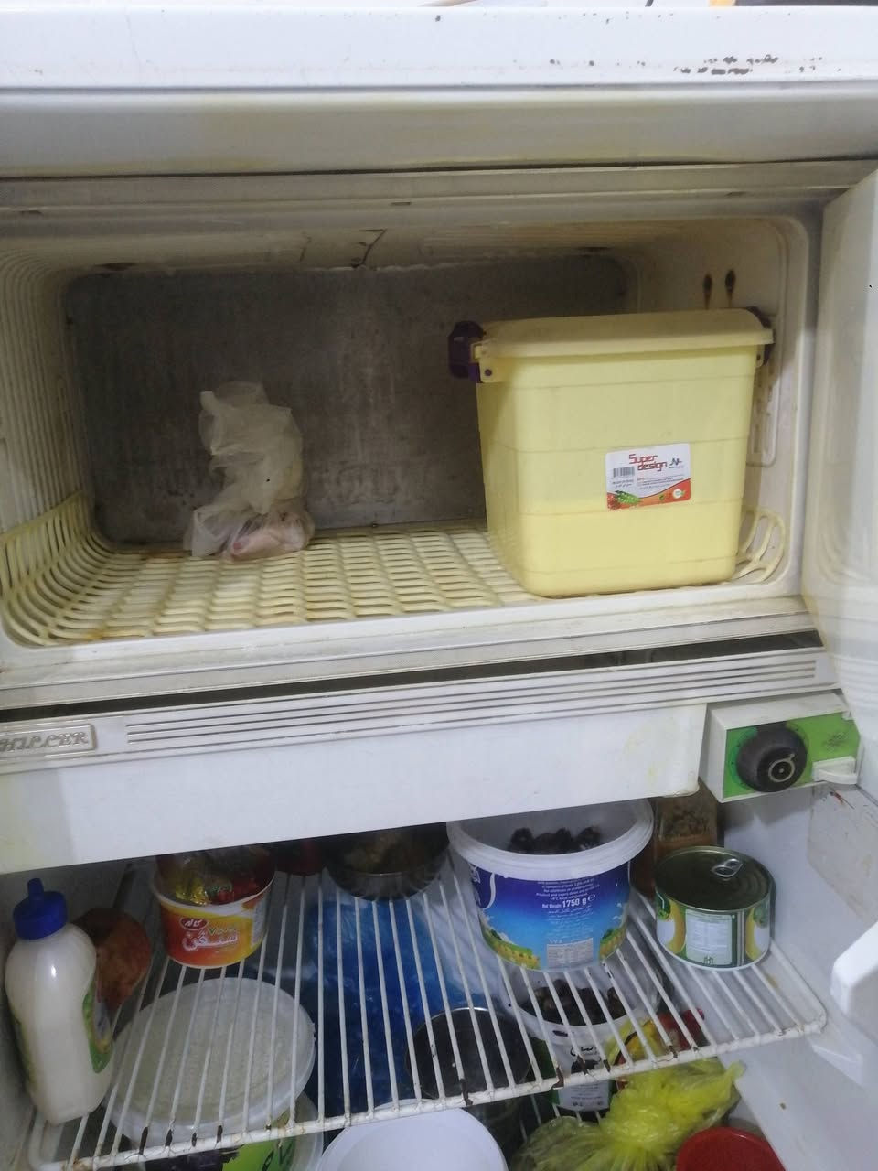 ثلاجه عشتار ستلام السواق المركزيه تجميد خير من الله حجم كبير السعر ٢٠٠ الف


**إذا كنت صاحب هذا الإعلان وتريد حذفه لأي سبب، رجاءا أرسل رسالة إلى الدعم الفني**