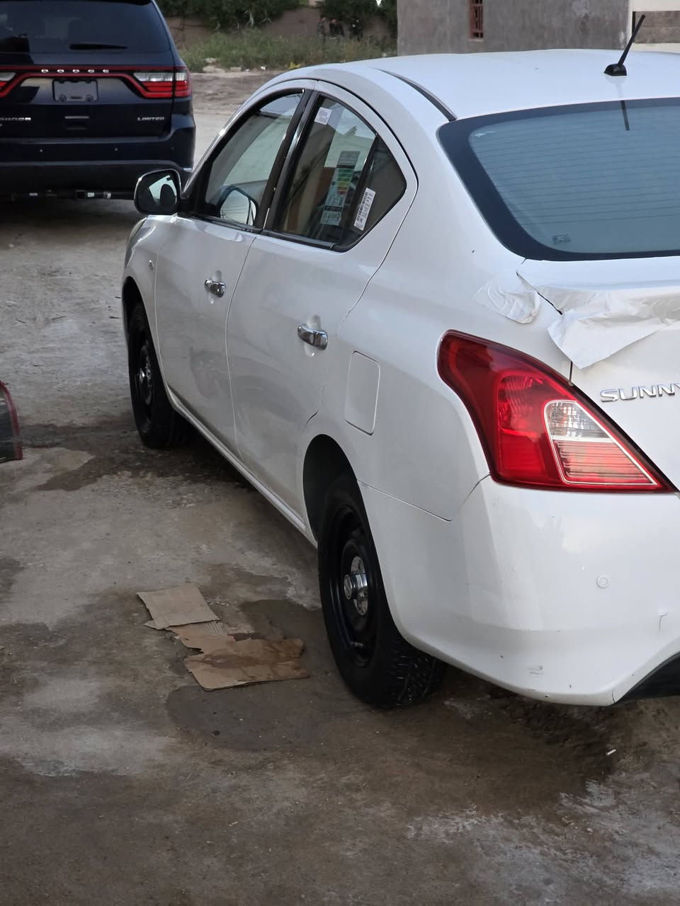 نيسان صني هندي بليته زركه سياره بدون رقم بدون رقم استقطاع مباشر حاليان بعد شهرين تصير حره السعر ٨٧ الشراي يتصل *********** سياره مكفوله بس مؤشر عليه بيه صبغ مكاني ناصريه السكان الصناعي
