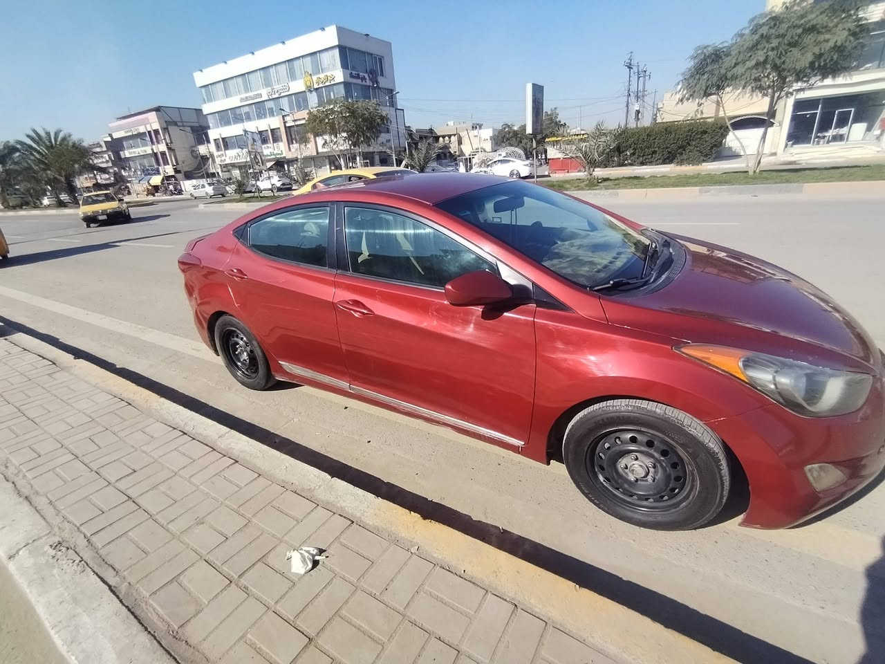 السلام عليكم النترا ٢٠١٢ امريكي بية سونار موضح الصبغ
بل السونار كير  مكينة تبريد خير من الله السعر 92 وبية مجال ***********
