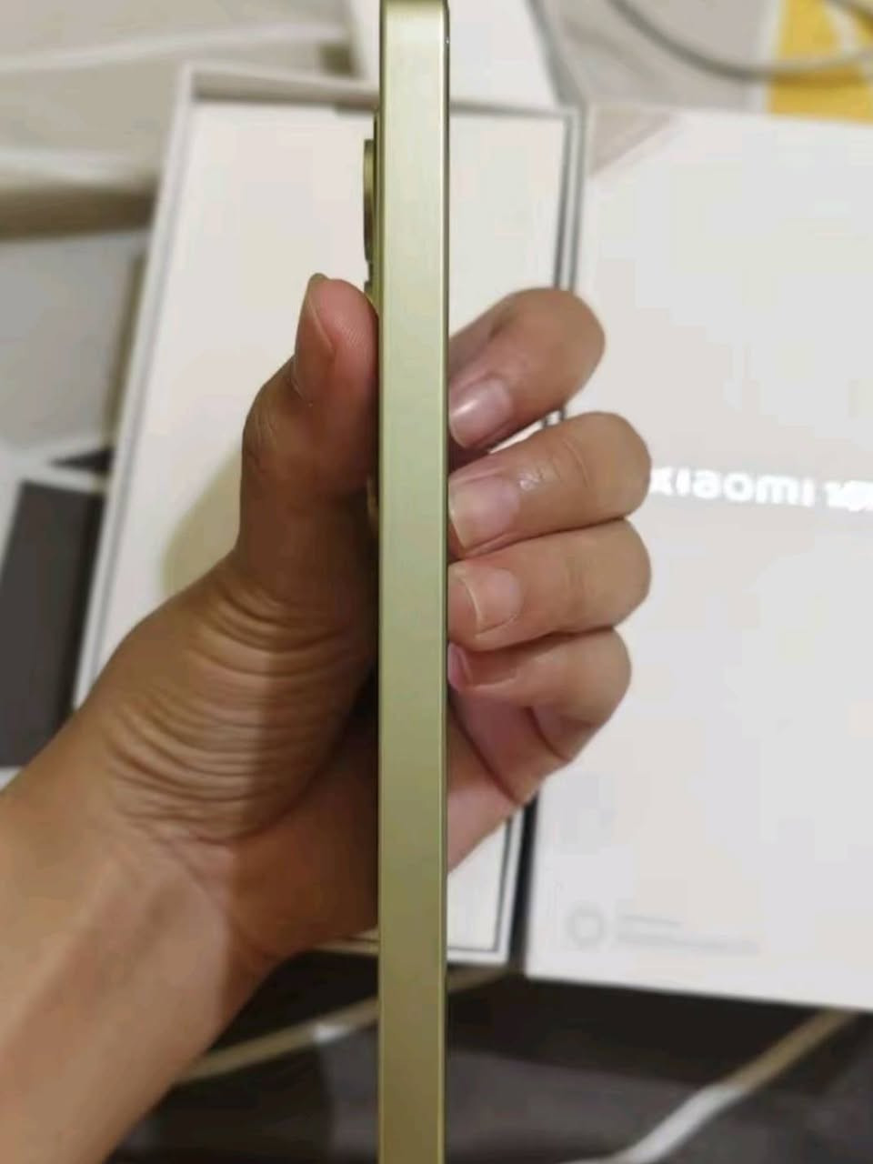 شاومي 14 تي ذاكرة 512  رام 16
هاي نظافة مثل ما موضح بالصورة  السعر 500 الف 
غراضه كامله  كارتون +الشاحن الاصلي رجاء ما يعجبك المنشور اعبرة بسلام وشكراً


**إذا كنت صاحب هذا الإعلان وتريد حذفه لأي سبب، رجاءا أرسل رسالة إلى الدعم الفني**