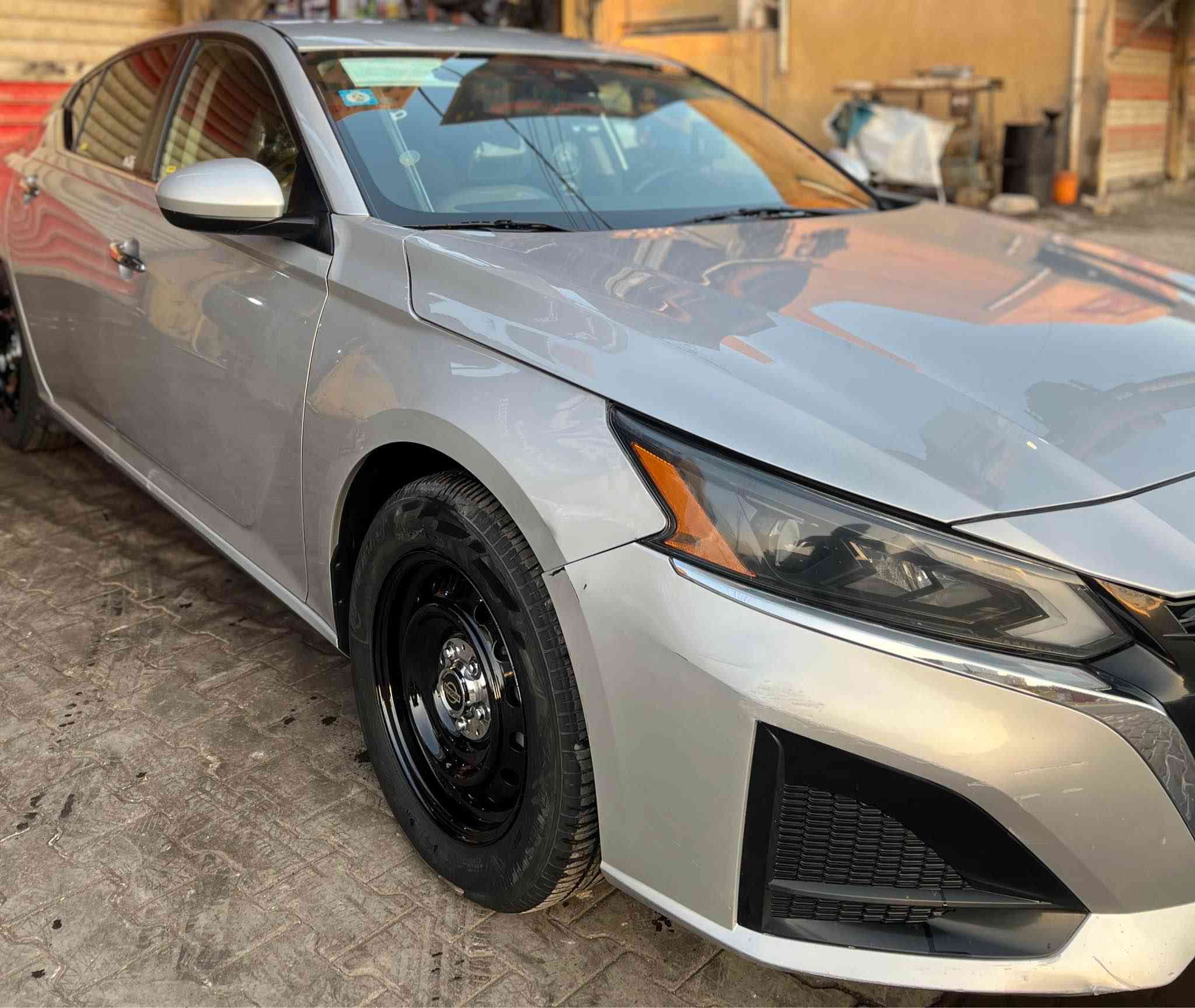 السلام عليكم 
مكاني البصرة المركز

نيسان التيما موديل 2023 وارد امريكي
 لون سلفري رقم بصره انكليزي معوقين وكالة عامة 
 وبأسم رجال وابنه ينوب عنه بالتحويل
 ضررها جاملق خلفي صبغ والصندوق مصبوغ نصه كلير 
 مواصفات S  معروفة 

شاشه 
تحكم اسيترن 
مثبث سرعه 
قيادة سبورت 
رادر امامي خلفي 
رادار حانبي 
مكينة 2500 
خير من الله سياره جديده 
وماشيه 45 ميل 
مكاني البصره مركز *********** 
سعرها 153 وبيها مجال بصيط الشراي 
 بيع فقط شراي يتصل وذالخدمه ماقصر وياا
وفدوه الي يسولف ويسئل خلي يستفسر من غيري ابو الخصيب, البصرة
