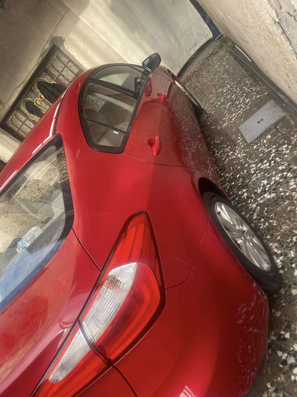 كيا سيراتو مديل 2016 ماشيه 75 جراد قليل بيهه السعر 130$   *********** بغداد حي الجهاد المحرك 1600
