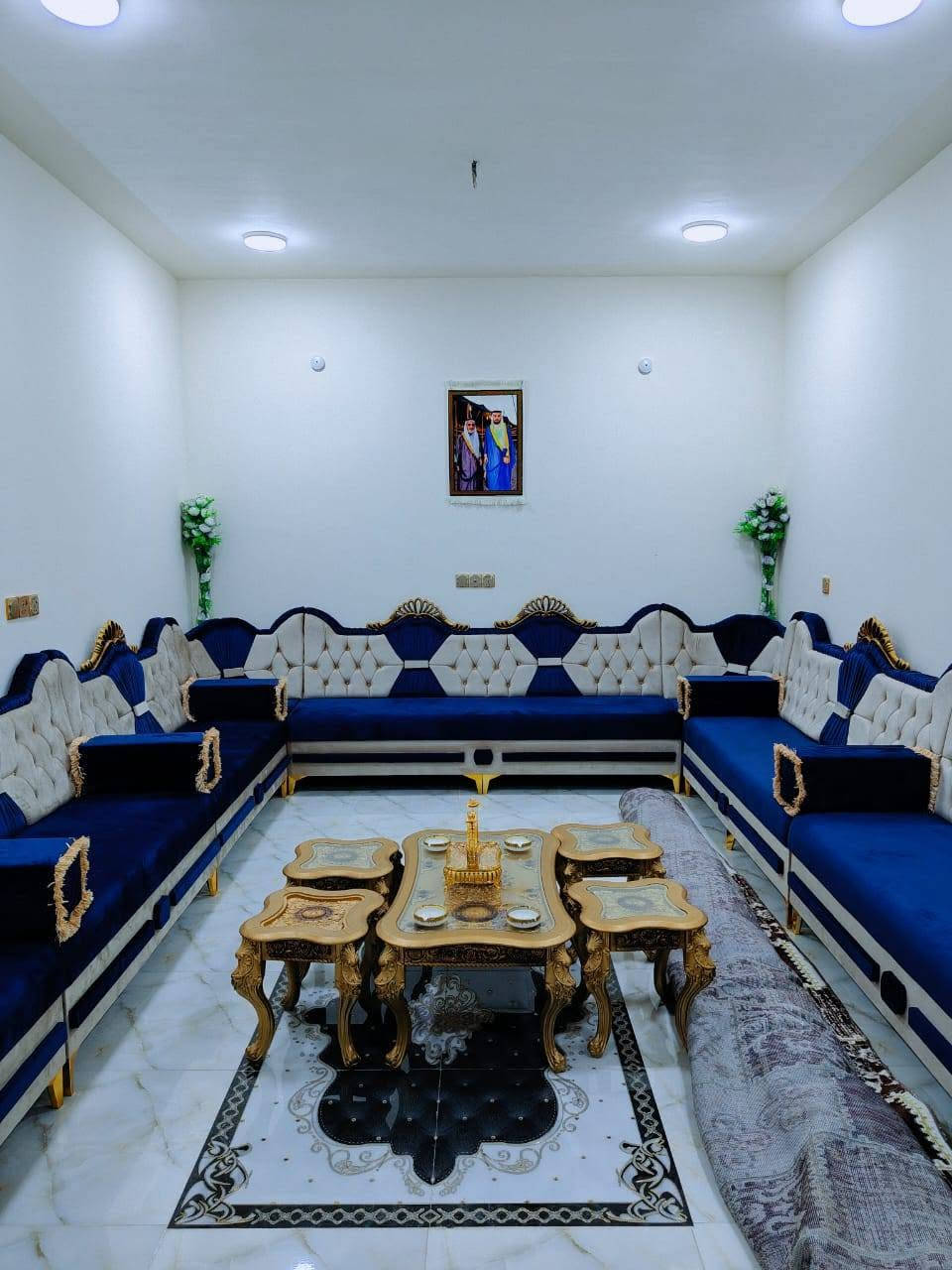 السلام عليكم
بيت للبيع مستعجل مساحه 160 متر نزال 21 وعرض 7.5

البيت يتكون من كراج سياره 7x4

غرفة خطار 7X4  صاله 4x7 مجمع صحي

منور 1.5x5 غرف ثنين 4x5 خدماة كامله

العنوان حي الفرسان مجاور  كلية الحضاره
***********
