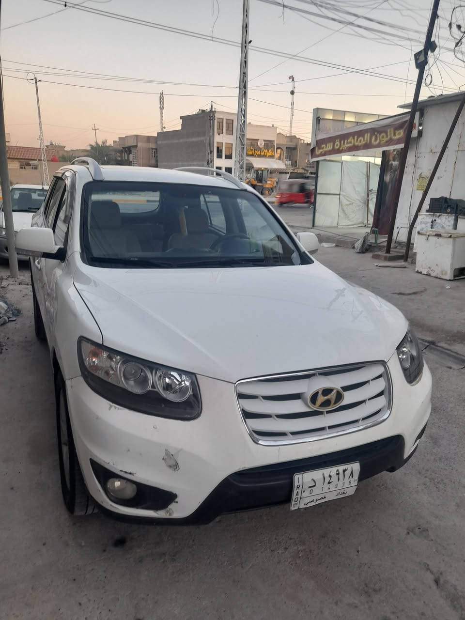 السلام عليكم 
للبيع 

سنتافيا 2010
وارد خليجي 
مكينه 3.5   V6

فتحه سقف 
كشنات كهرباء 
اشاير بالمري 
مري شفط 
تحكمات ستيرن 
تبريد 3 قطع 
حساسات خلفيه 
7 راكب 

 ((السيارة بيه 3 قطع صبغ فقط))
 (( رقم بغداد تحويل ثاني يوم ))

السعر:- 125 وبيه مجال 
مكانه:- بغداد الدولعي 
الرقم:- ***********
