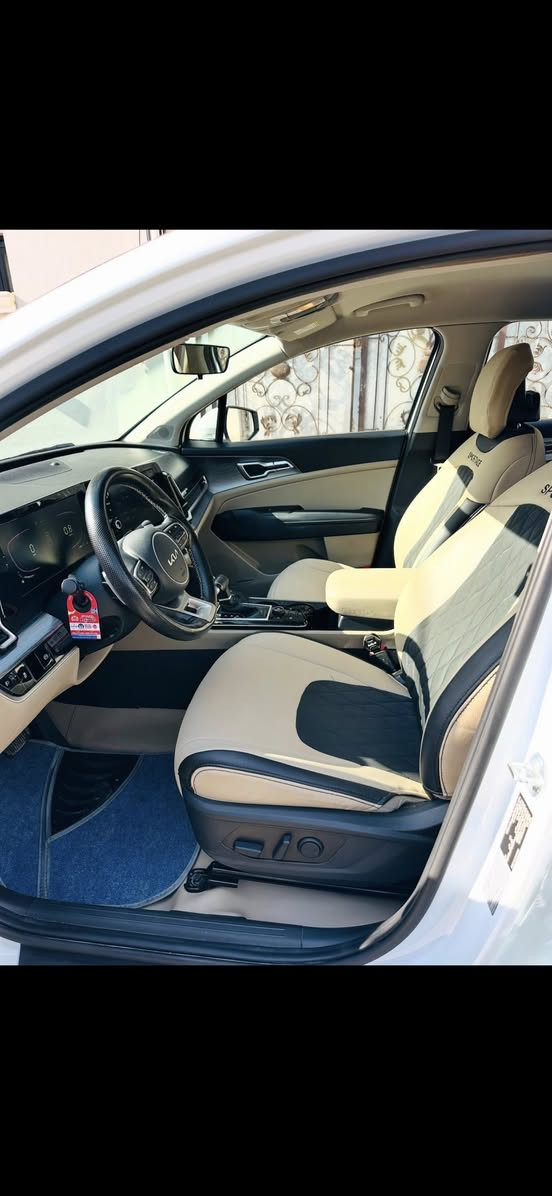 السلام عليكم
كيا سبورتج 2024 خليجي 
مكفول السيارة كفالة عامة 
مواصفات
بصمة 
كراسي كهرباء 
شاشة كبيرة 
كامرة + حساس 
السيارة ماشية 30 KM 
مري كهرباء
تشغيل عن بعد 

السعر 227 وبيها مجال جداً بسيط 
***********
