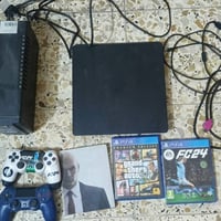 بلي 4 للبيع  مع كافه ملحقاته 1-  يده جوستك عدد 2  اصلي وتجاري   2- اقر...