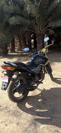دراجه بوندا للبيع اوراق اصوليه دراجه نضيفه كلش ماعد الخزان الوقود بيه ...