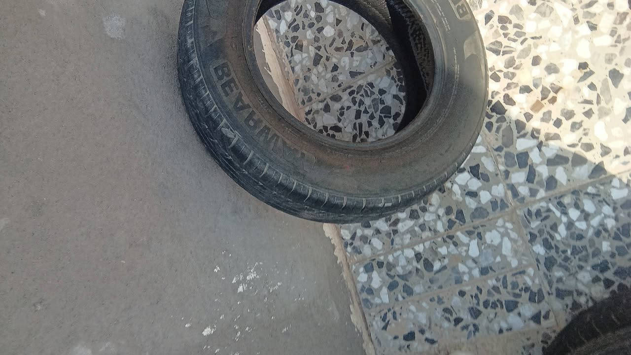 سلام عليكم تايرات حجم 14 نظاف 90 من 100 مكاني بابل مو باله ترى صيني درجة أولى ***********
