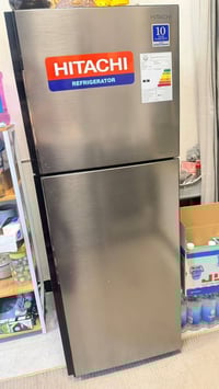 ثلاجة جديدة • استعملت ٣ شهور • ما بيها ضرر