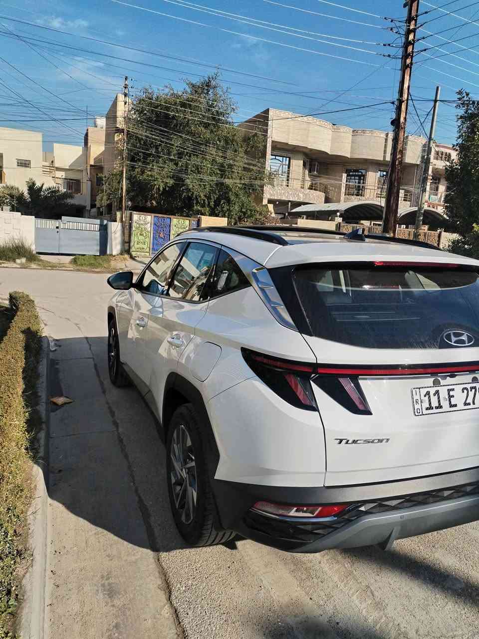 السلام عليكم سياره للبيع
توسان 2024 كفاله 

سياره ماشية 10 Km

سياره فول مواصفات 

- وارد خليجي 

- رقم بغداد ‎

‏‎ - حساسات أمامية 

‏‎ - حساسات خلفية

‏‎ - لايت زينون + LED

‏‎ - كشافات 

‏‎ - بك لايت LED

‏‎ - ويل كب 19

-‏‎ اريل نفكيشن

-‏‎ تشغيل عن بعد

‏-‎ دشبول شاشة 

‏‎ - شاشة Apple Car play 

‏‎- كاميرا دوارة

‏‎ - الانارة الداخلية LED‏

‏‎ - تدفئة المقود 

-بردات خلفية 

‏‎ - مثبت السرعة Cruise 

- الأوامر الصوتية

‏‎- أوضاع القيادة  Drive Mode

‏‎ - فحص أنظمة السيارة 

‏‎ - حساسات ضغط اطارات 

‏‎- تبريد شاشة

‏‎ - هاند بريك بصمة 

‏‎‏- ABS 

‏‎‏ - Auto Hold    أوتو هولد

‏‎‏- ISO Fex        ايزو فكس

‏‎- نظام مانع الانزلاق

‏‎- نظام نزول المنحدرات 

‏‎- اشارة في المرايا الجانبية

‏‎- مخرج منفذ الطاقة 

‏‎‏- رادار خلفية 

شاحن هاتف Wireless

السعراتصال فقط

مكان بغداد الغزالية 

***********

***********
