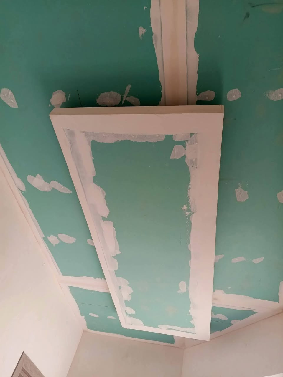 سلام عليكم
ديكورات مغربي 
سعار مناسبة جدن
واستلام مهندس 🦺
جبسن بورد ✅ 
سحبات ملكية ✅ 
ديكورات بلازمه 
بديل رخام بديل خشب 
 الاتصال على رقم***********
