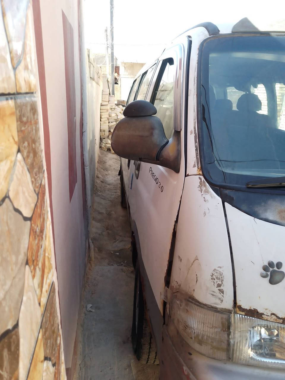 السلام عليكم بريجو لبيع موديل 97 السياره بسمي السياره يرادلها ترتيب وبيها خياس شي بصيط حداديه زينه مكينه زينه تايرات جدد 
العنوان الحله الحمزه الغربي 
السعر 45 وبيها مجال 
الرقم ***********
