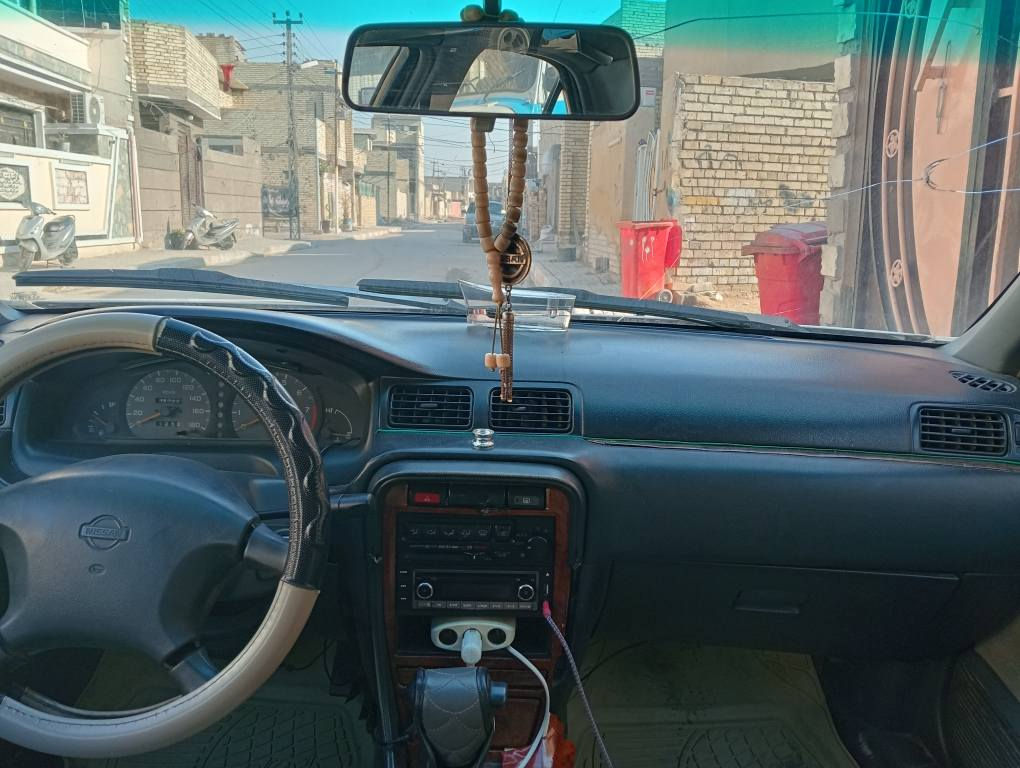 نيسان صني موديل 1995 

محرك وكير مكفولات 

سياره بيه رشات صبغ مثل دعاميه القماره رشات خفيفه 

 تبريد شغال شرط الفحص 

وبطنه كلش نضيف مثل ما واضح بلصور 

رقم بغداد خصوصي سنويه باسمي

للتواصل : ***********

العنوان: بغداد المدينه بغداد, العراق
