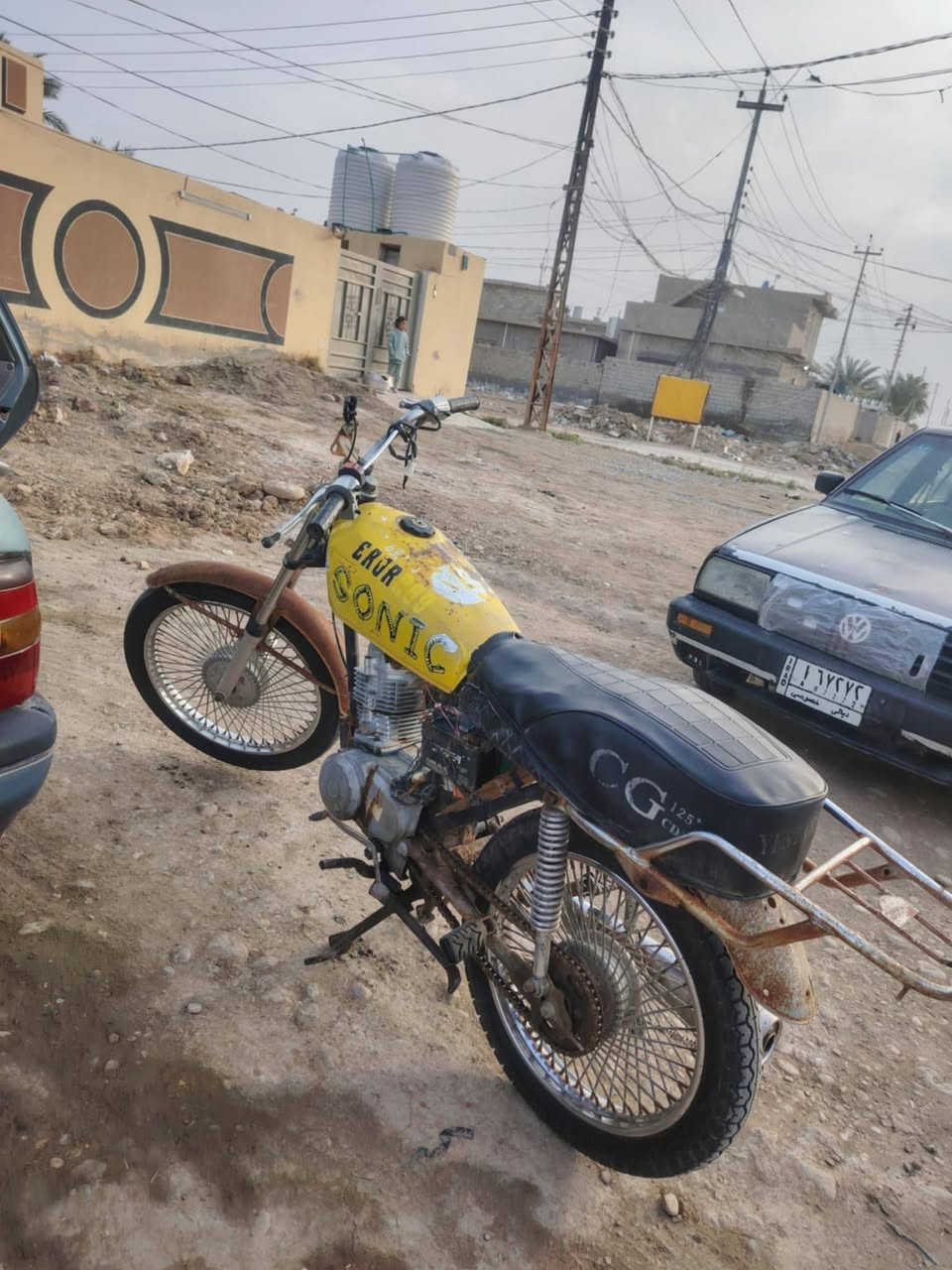 دراجة ارشة تايرات جدد تجفيت جديدسعر 125مكاني ناحية كنعان 
***********
