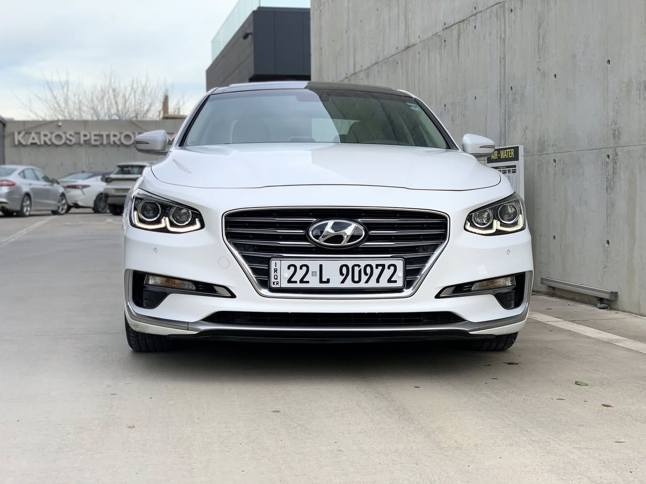 سلام عليكم
هيونداي ازيرا ٢٠١٨ ، خليجى صفر شريكة ،  بدون صبغ كفالة عامة ، ماشية (٤٨٠٠٠كم) حقيقى بشرت ، ٦ سلندر ، كامل مواصفات ، سنوية و رقم جديد بااسمنا ، سيارة باقية علة وضع شريكة ، مكان سليمانية سعر(٢٢٥$)  . 📞***********/***********
