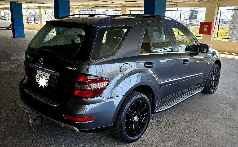 مارسیدس M350 فول مواصفات سندوق نەینۆک شەفت پانۆراما کوشن مساج ٢پارچە سبغ بێ لێدان.ناوگرتن سنوی نوێ ٢٨ لەهەولێر  نرخ 128$ گۆرینەوە دەکەم 
🚙مرسيدس GLE👑
● موديل ٢٠١١ حجم 350💪
●محرك 6تنفس طبيعى👌
● مواصفات فول🛠 بانوراما جلد 💼كشن مساج سندوق و مرايه شفط⚙️
● صبغ 2قطع بدون داخلى او ارباك سليم ✅️
●سنوية 2028 جديد بأسمى🪪
●🏫 مكان اربيل
● سعر مناسب 128💲
●📞***********واتس
🔛تبديل او مراوس او گۆرینەوە🔛 أربيل, العراق
