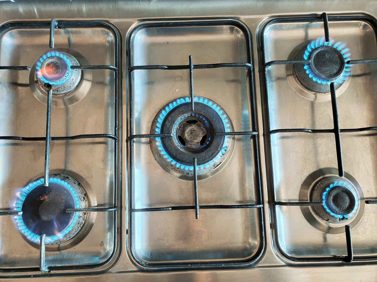 طباخ خمسة عيون 
شرط الشغل والنظافة 
150الف بي مجال للشراية 
***********واتس
***********واتس
