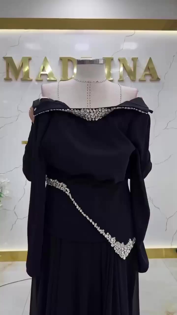 فستان خامه دابل  الايطالي 🔥🔥🔥🔥
كوالتي عالي 
السعر 45 الف 
قياس 48/46/44/42/40/38/


**إذا كنت صاحب هذا الإعلان وتريد حذفه لأي سبب، رجاءا أرسل رسالة إلى الدعم الفني**