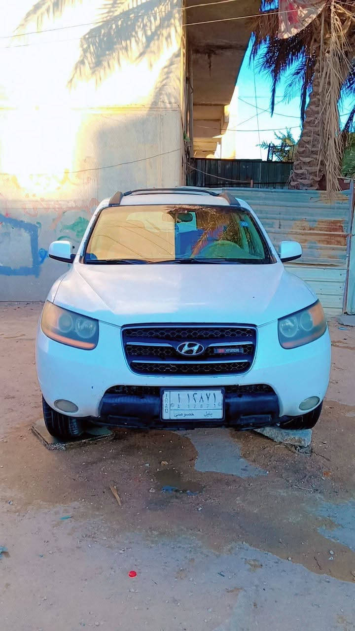 سلام عليكم اخوان للبيع او مراوس حسب القناعه سياره نضيفه حيل بيها تلحيظات بصيطه ليبل واحد بسمي مكان سياره كربلاء 
وارد امريكي محرك 2700 موديل سياره 2008
***********
