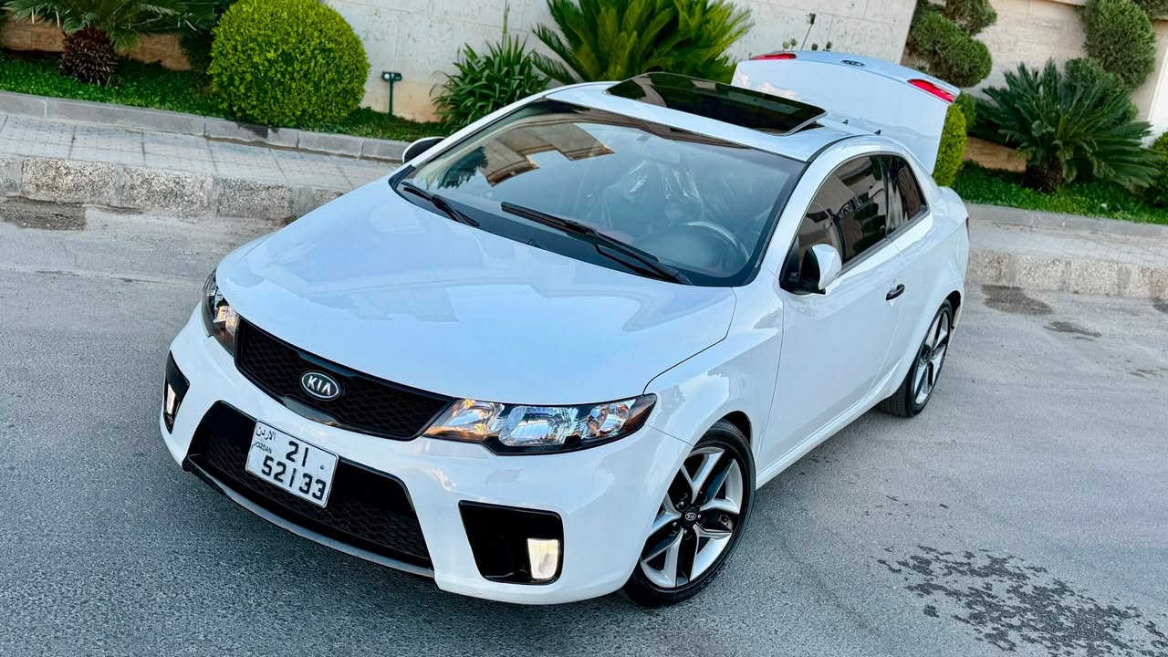 _‏بسم الله الرحمن الرحيم_
نبدأ بالصلاة على النبي

للتواصل : 0798745424 

السعر : 6400 

كيا فورتي 2011 GT فل كامل اعلا صنف

وارد كوري فل اوبشن 

فتحة بانوراما ثلاث حركات 

‏ماتور GDI 1600cc

ماتور مركب جديد كوري اصلي فل نظافة مع كفالة شهر مش ناقصها برغي السيارة بإذن الله 

مرخصة سنة

فحص : 

3 جيد ضربة على الرأس/ قصعات

بدون ملاحظات

ماتور : 60%

جير : جيد 

بككس ، اكسات : جيد

ميزات إضافية :

تدفئة مقاعد 

شاشة أندرويد ، 

كاميرا خلفية ، 

حساسات ،

 بطارية جديدة ، 

اربع جنوط جديدة . 

السيارة بحالة الوكالة .

السعر : 6400 دينار

للتواصل : 0798745424


**إذا كنت صاحب هذا الإعلان وتريد حذفه لأي سبب، رجاءا أرسل رسالة إلى الدعم الفني**
