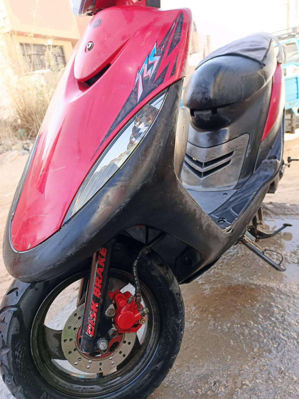 سلام عليكم 
ماكس عدله بلاديه برغي واحد مامفتوح بيها دراجه شلعه ومعدل قويه صارلها شهر من طالعه نضيفه كلش كهربائيّات كلها شغاله وختم واحد كفرات وسوادات وصل معرض موجود مكاني كربلاء البوبيات 
رقمي *********** متواجد اتصال واتساب 
سبب البيع ضروف.
