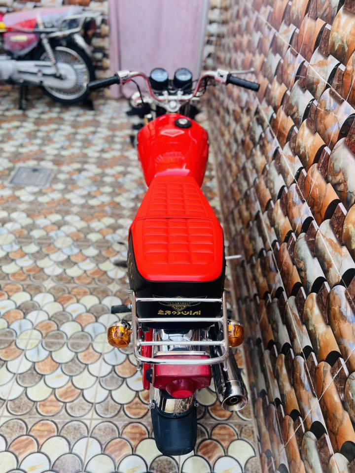 نامه برو  موديل 23 اوراق اصولي كفاله عامه نضافه شوفة عينك زلغ ماكو بالدراجه كلشي شغال مكاني شطره السعر950
***********
