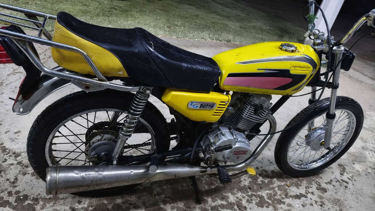 السلام عليكم
كلك 21للبيع  دبلات وويل جديد 
مامفتوحه السعر 290 
***********
