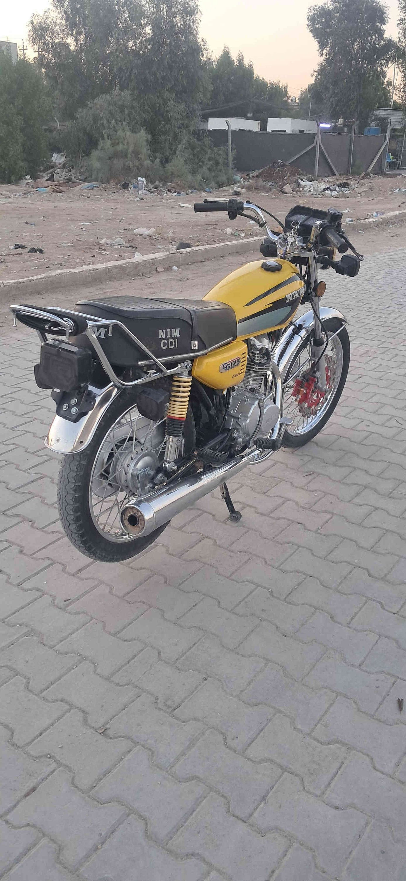 سلام عليكم شباب  دراجه للبيع نامه متياز اصفر اصولي وكيله (العارضي )
مقدم دسك مديل 2021 طاله 2023
دراجه كله شغاله كهربائياته 
 مكينته حلوه دراجه
سعر 750وبيه مجال
***********
