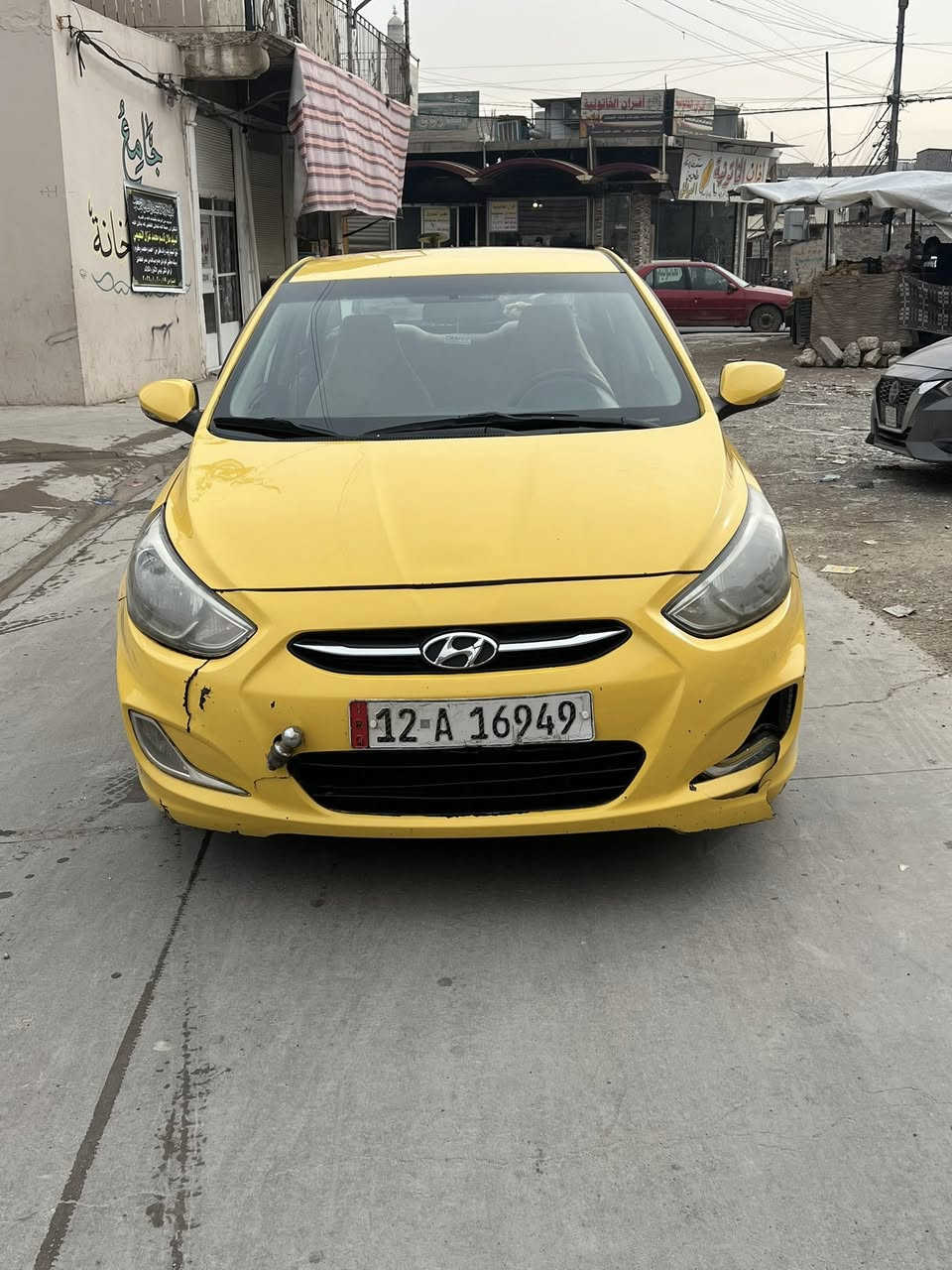 سلام عليكم اكسنت لبيع موديل 2016 سياره صباغ جديد بيها طلقطت مال تكسي معجون شي قليل ضرها بس بوند فقط مابيها دخول فول سيار ماعدا فتح تكمت سترين اربع دسك شاشه كاميرا  لايت زينول  محرك بديت صارف سياره بسمي اني شرعي شرط تحويل هيه وغرامت صفر  سعر 90بيها مجال خاص ماموجود خبر ع رقم فقط ***********
