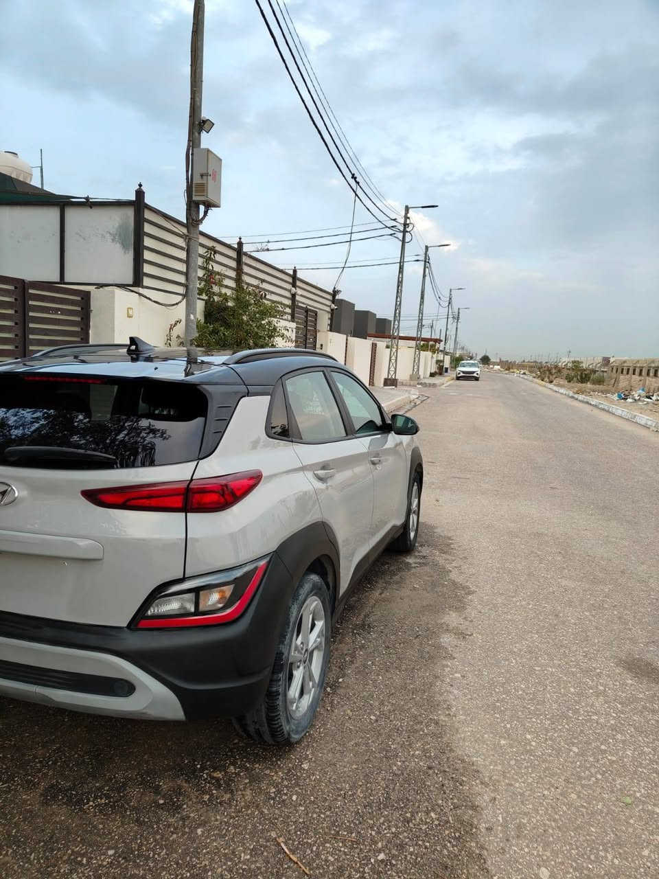 السلام عليكم
هونداي كونا ٢٠٢٣ hyundai Kona SEL 

ماشية 20 ألف ميل

حادثها فقط منطقة اللايت وطرف الجاملغ جهة السايق وراجع بارد

جميع الايرباكات سليمة

تو ويل ومحرك 2000 دوش المرغوبة 

بصمة تشغيل

بصمة ابواب امامية

تشغيل عن بعد 

توقف ذاتي 

قيادة ذاتية  

اشاير بالمري

لد امامي 

شاشة كبيرة 

كامره دوراة 

تحكم ستيرن جهتين

كرسي السائق عالي تحكم كهربائي 

مثبت سرعة

ثلاث انظمة قيادة

تحديد سرعة

تحديد مسار

***********

***********

السعر= 159 ورقة

مكان السيارة بالنجف
