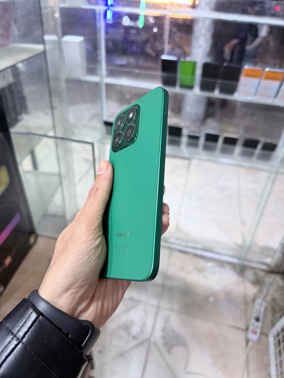 هۆنۆر X8B
یەکێک لە باشترین مۆبایلەکانی هۆنۆر ڕەنگی سەوز
زاکیرەی 256 گێگا ڕامی 8+8 کەپسەو نەکراوەیە
شتێکی جوان و خاوێنە نرخی 199 هەزارە 
گەیاندن هەیە ناونیشان هەولێر : قەڵاتی نوێ
مۆبایلی هاوکار ژمارە 📱 *********** أربيل, العراق
