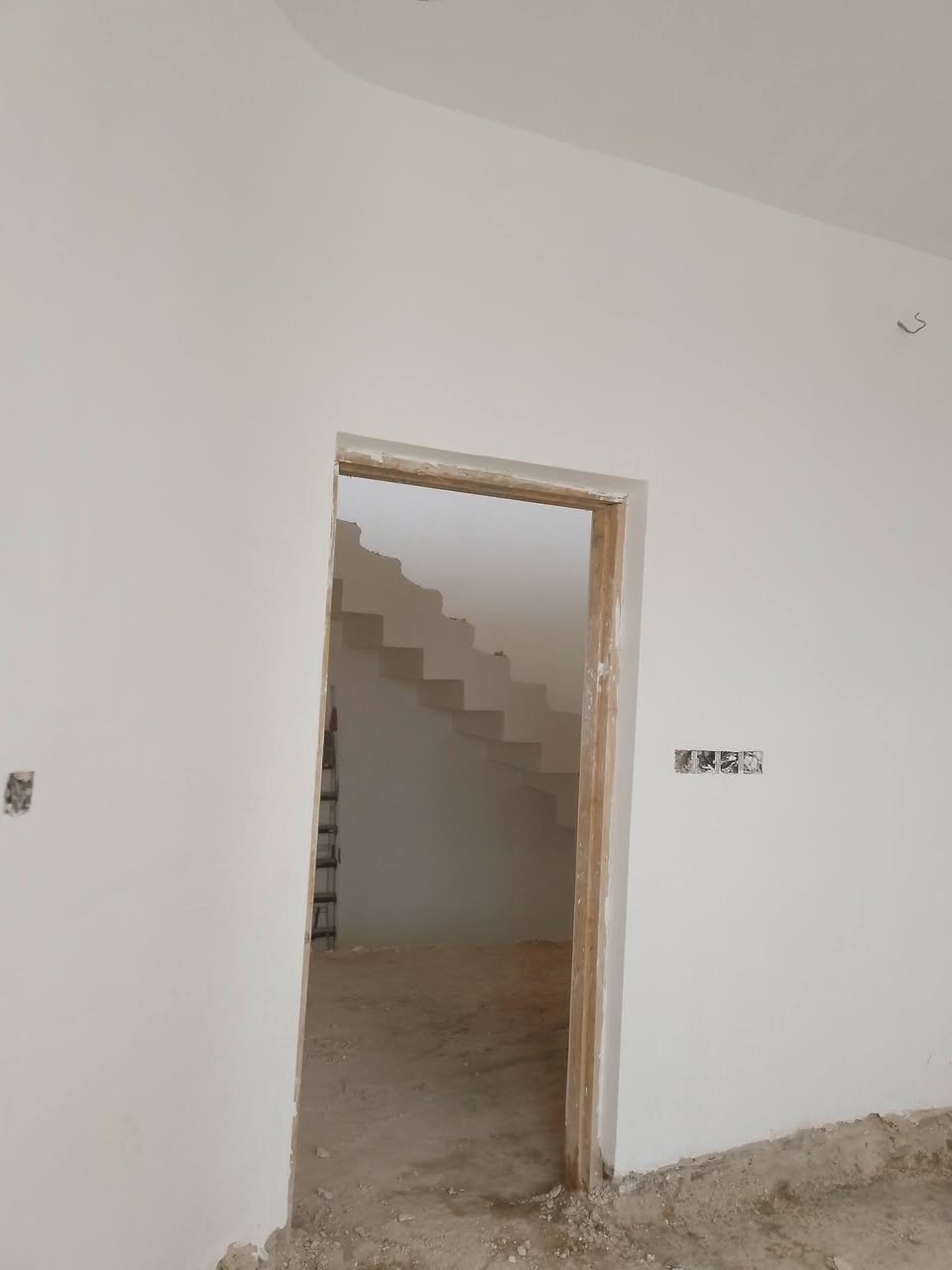 خلفه جص وبورك متفرغ حلين بغداد رقم 📱 ***********
