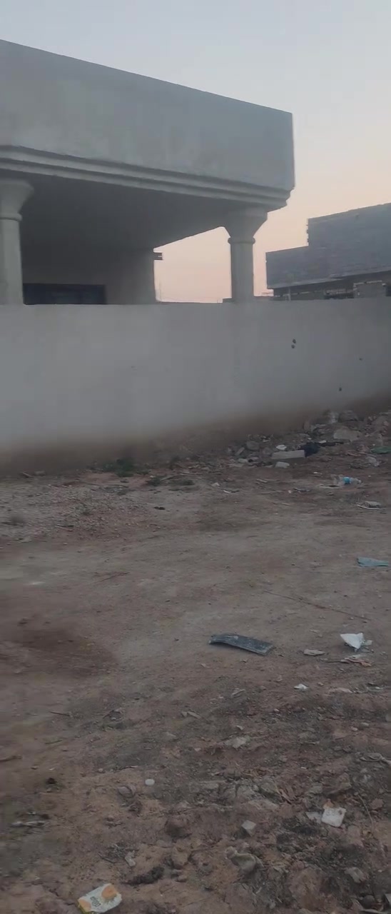 بيت للبيع. 400متر حي الرباب.
بيت مرتب وحلو 
سند 25قرار. مرمم جديد
نقصه بس مي وكهرباء
عنوان البيت كربلاء قرب اسيطره البراهيميه حي الرباب
يبعد عن الشارع العام 600متر خدمات كامله وتبليط وارصفه مشتغلي جديد
للتفاصيل اكثر.
*********** وسام ال كميش
*********** مختار الاسدي الاسدي
