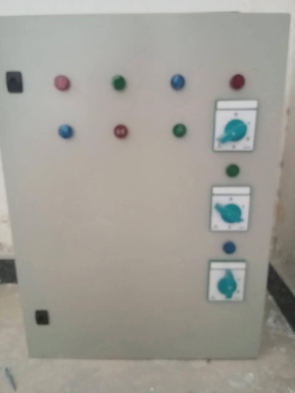 سلام عليكم مستعدين تنفيذ كافة الأعمال الكهربائيه عمل بوردات السيطره ATS وعمل البوري وعمل السيمز وتنفيذ كافة العمارات السكنية والدور وعمل كافة المنظومات الستلايت والانترنت ومنظومة الحريق ولوحات السيطره والكيبل ترى وبأسعار مناسبه والحفر كوسره وليزر وتبنيد البوكسات ومنظومة الإرث والفوتيسل البروفايل***********
