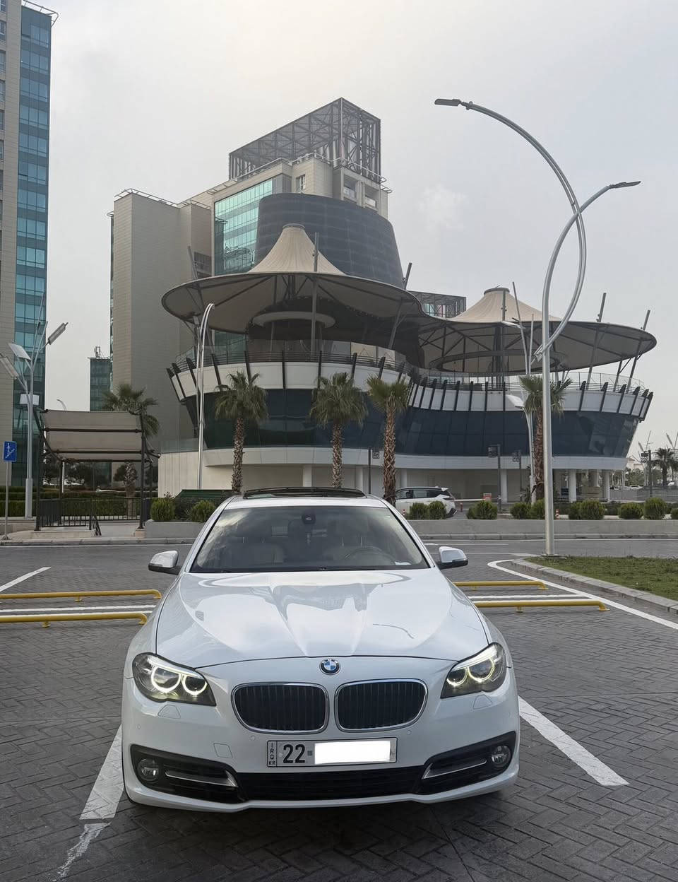 ‎سلام عليكم   
‎‏BMW F10 528i :    للبيع او مراوس
⚪️🔵🔴
BMW 2014 وارد خليجي صفر شركة العروش (BMW)اربيل
‎بدون صبغ   كلها بلاد شركه محرك 528 4سلندر تيربو
‎ فقط ٣ اماكن كد شبر pdr 
       <<< السونار موجود بل صور>>>
‎مواصفات
‎-بصمه
‎-سلايت /لايتات متحرك و ليد امامي و خلفي ،ادبتف / مرايه داخليه +الجانبيه  شفط / شفتات ستيرن +تحكمات ستيرن  اوتو هولد

‎٥ بردات بلاديه و برده متحكم كهربائي↕️ 
‎حساسات اماميه و خلفيه و كامره ٣٦٠ درجه و باركينك  و ٤ وضعيه قياده

Eco pro / اقتصاديه جداً
‎نضام القياده
comfort / Sport / Sport +

‎اناره ترحيب خارجيه و عليها شاشه لمس اصليه BMW  و بعد بيها مواصفات مذاكرها سياره جديده ماشيه 175 الف 

‎سياره رقم اربيل ب اسمي  هزه و فحص و سنويه و رقم كلها جديد  حداديه 100% سيرفس كامل مسوي 

‎سياره ب اسمي  رقم و هزه كلها جديد تحويل ثاني يوم     ***********
‎ مكان سياره اربيل السعر 
‎‏
