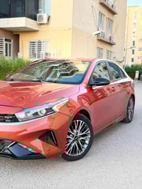 حبيبي forte Gtline 2022 محرك 2.0 تنفس طبيعي ماشيه 55 ألف km حادثها بني...