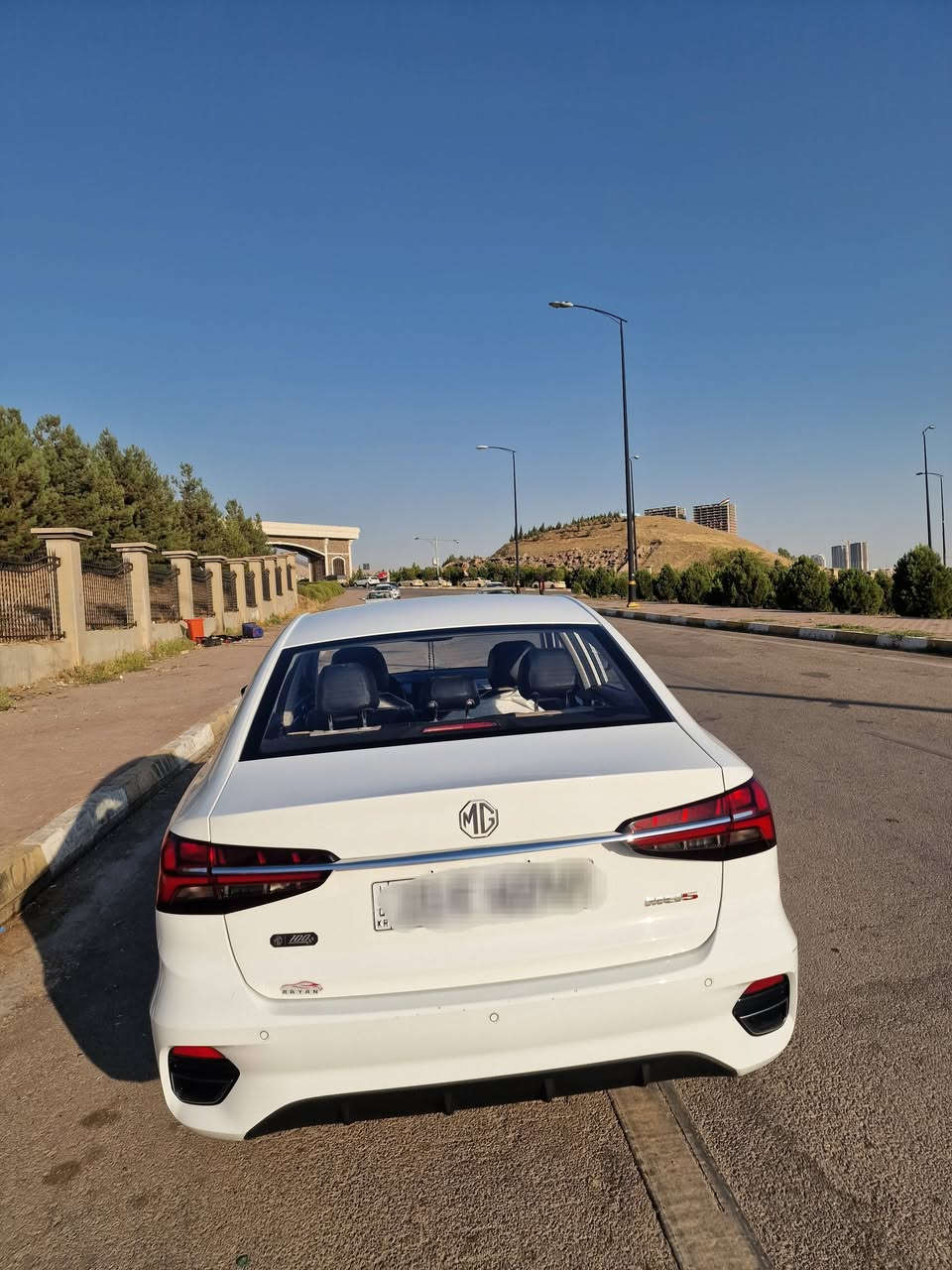 MG5 plus بێ دیلکۆ
Comfort 

2024 مانگی 12

زەمانی شەریکە

 تا دوو  هەزار سێرڤی ماوە

 نزیکی 24 هەزار ڕۆشتوە

بێ بۆیاغ بێ سارد

بۆیاغ تەنک

مواصەفات..

بەصمه 

شاشه گەوره 

گیچ ئەلكترۆنى 

برێک بەصمە

ئەوتۆ هۆڵد

ناو کرێمی

تەعديل سورعە 

لايت ليد و زينۆن 

بەگ لايت ليد 

ويل كرۆم 

ئاوێنه ئیشارەت 

بلاجیکتۆر

Bluetooth 

USB 2

Apple car play 

Auto Android 

حساس دەعامى دواوه

گاعی قاڵب و بەرگە کوشنی کریمی جڵدی بۆ کراوە

سوکان تەقەڵ 

ناو سنوک

هیچی پێوە نیه دوو شوێن بەردی بچوک نەبێت

لەگەڵ پەنجەیەک ڕوشاوی لە دەعامی داوە

بەشەرتی تەحول و غرامە

سەنەوی تا 2030 تازەیە

***********> viber

نرخی 114 گەڵا معامەلەیەکی برایانە

 موشتەری نیت مەمنونتم تەلەفونم بۆ مەکە
