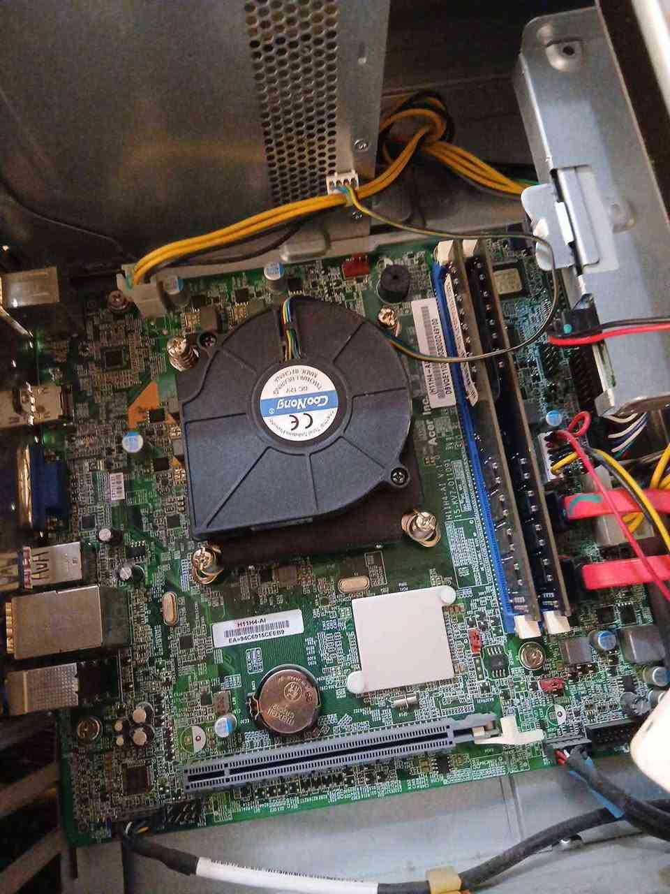 سلام عليكم PC كيس للبيع
عندي كيس  بمعالج  
i7 7700 
وبورد 
وبور سبلاي  250 واط 
وتبريد 
وهارد ssd 128 gb .
نقص رام فقط
وبيها كرت داخلي بس حط خارجي علمود تستغل قوت المعالج

كلهن 150الف 

عندي قطعه 32 للي يرديها بسعر 180 وحدها بغداد, العراق


**إذا كنت صاحب هذا الإعلان وتريد حذفه لأي سبب، رجاءا أرسل رسالة إلى الدعم الفني**